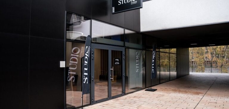 Nowe butikowe studio Fitness Academy z AI we Wrocławiu