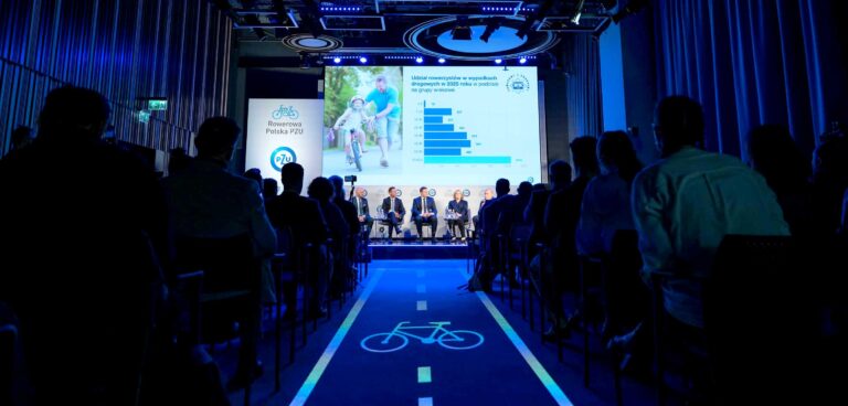 Na rowerze przez cały rok – PZU z nowym programem