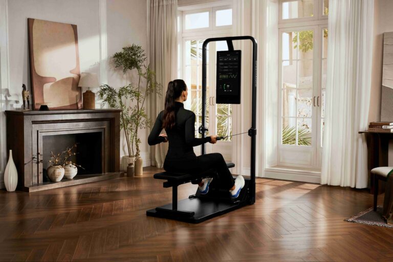 Smart gym zmienia trening siłowy